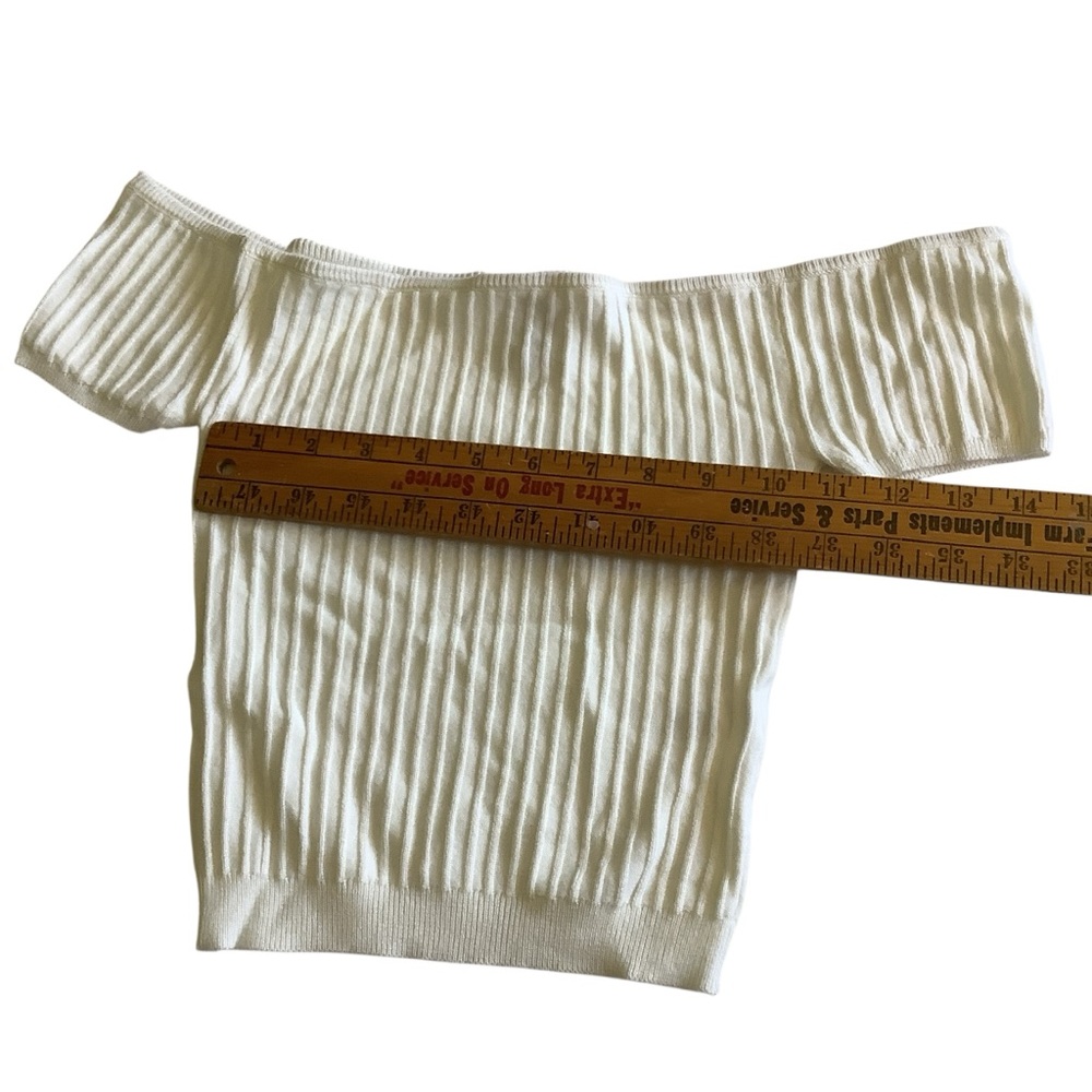 Small Off Shoulder White Ribbed Crop Top - Picture 3 of 7